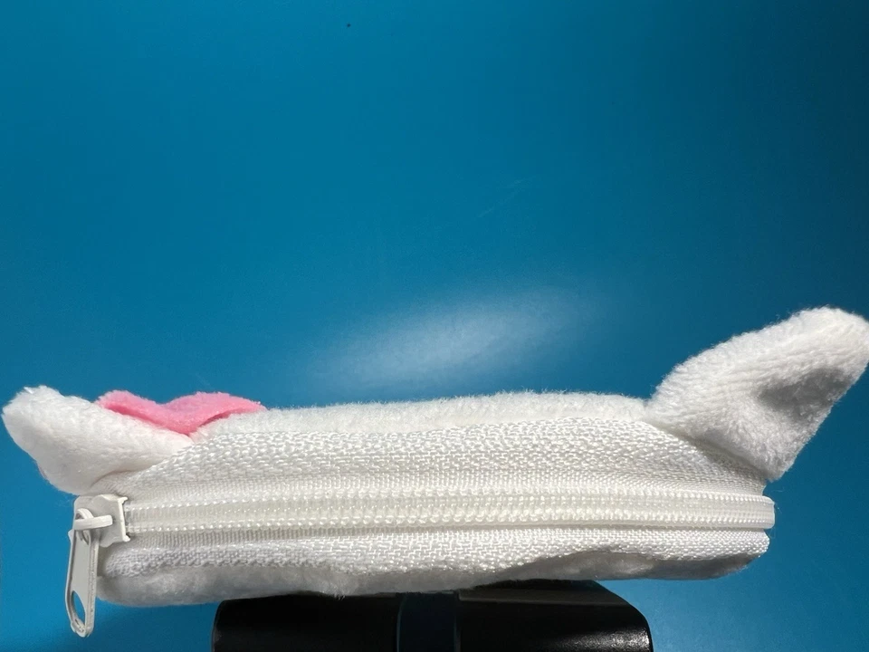 Monedero decorativo de felpa rosa de Hello Kitty Foto 3 de 4