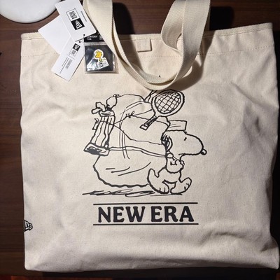 New Era Peanuts Snoopy Canvas Tote Bag 14L with Woodstock Pin Badge