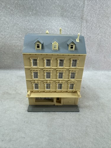 Pola N Scale Apartment Building For Trane Sent Layout Scenery ...