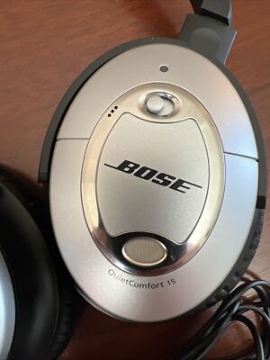 Bose QuietComfort 15 Noise-Cancelling Headphones QC15 Silver