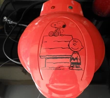 Original CHARLIE BROWN & SNOOPY WAFFLE MAKER Red Smart Planet Box Instructions