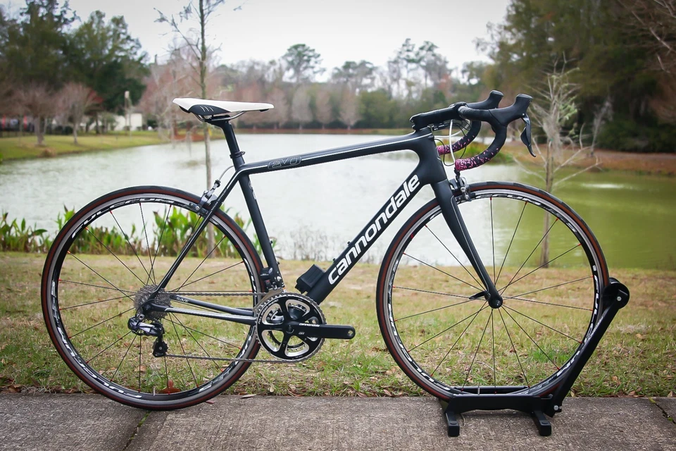 54 cm - 2015 Cannondale SuperSix Evo Di2- Womens- 16lbs- $8,000 Retail - INV 751 - Image 4 of 4