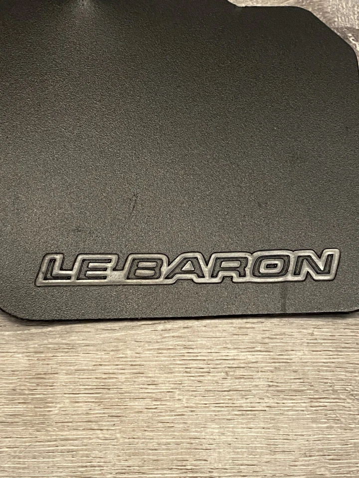 Chrysler Lebaron 1994 vintage guardabarros par delanteros o traseros Foto 2 de 4