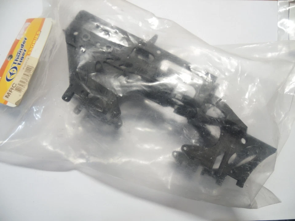 THUNDER TIGER PV0714 Cellule supérieure Mini TITAN - Photo 1/1