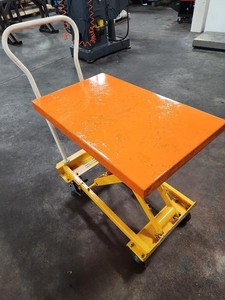 Vestil model SCSC-400-2032 400lb Capacity Mobile Scissor Lift Table, 20" x 32"