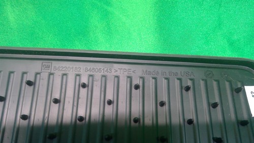 ⭐⭐Genuine OEM 20-24 XT6 All Weather Floor Mat 3rd Row Black 84220182⭐⭐ - Picture 3 of 4