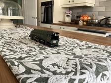 HORNBY DUBLO 00 gauge BR A4 LOCOMOTIVE - SILVER KING - 3 rail - EDL11