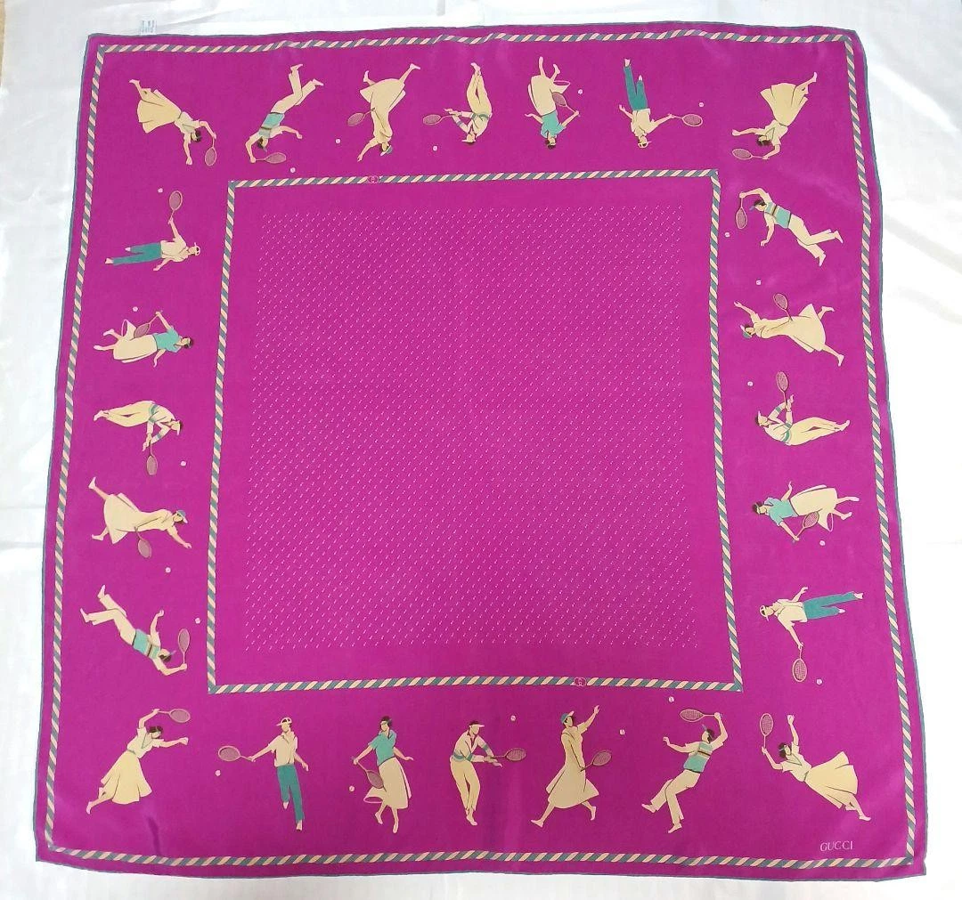 Foulard GUCCI rose vert motif tennis