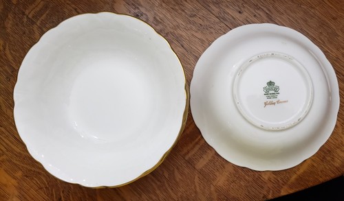 TAZA Y PLATILLO DE COCODRILO DORADO AYNSLEY ~ HUESO PORCELANA ~ BLANCO CON BORDE DORADO - Imagen 3 de 3