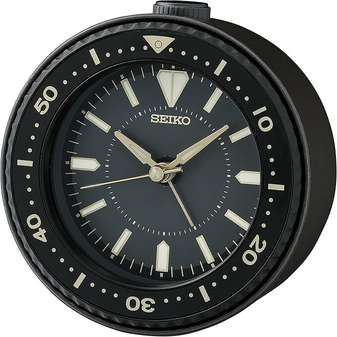 Alarm clock QHE184K that incorporates the design of Seiko di