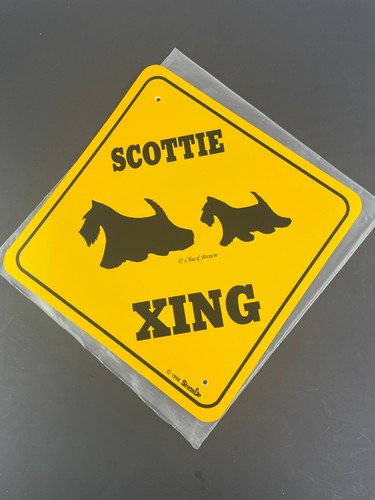 Scottie Xing Scottish Terrier - Chuck Brown 1998 - Segnaletica - 15" plastica - Foto 4 di 5