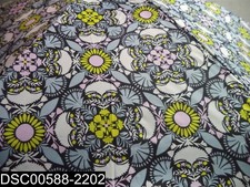 24785-X76 Vera Bradley Mini TravelPlaze Medallion Design Umbrella