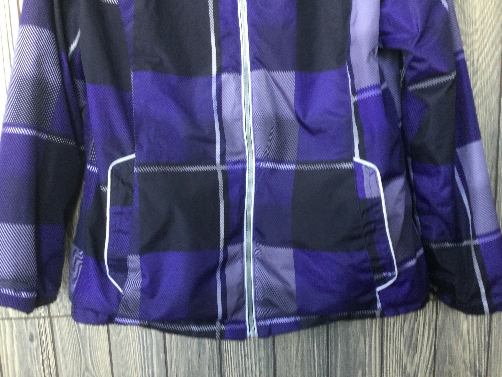 Picture 3 of 11