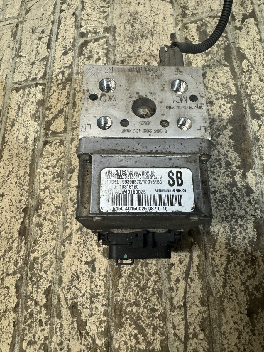 01-04 C5 Corvette Z06 09390570 ABS Anti Lock Brake Pump Module SB