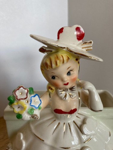 Vintage RELPO Valentine Girl Planter A651 Sweetheart Hearts Spaghetti Lace Trim - Picture 12 of 24