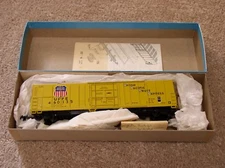 Athearn HO 57' Mech. Reefer Union Pacific 460135 #5467