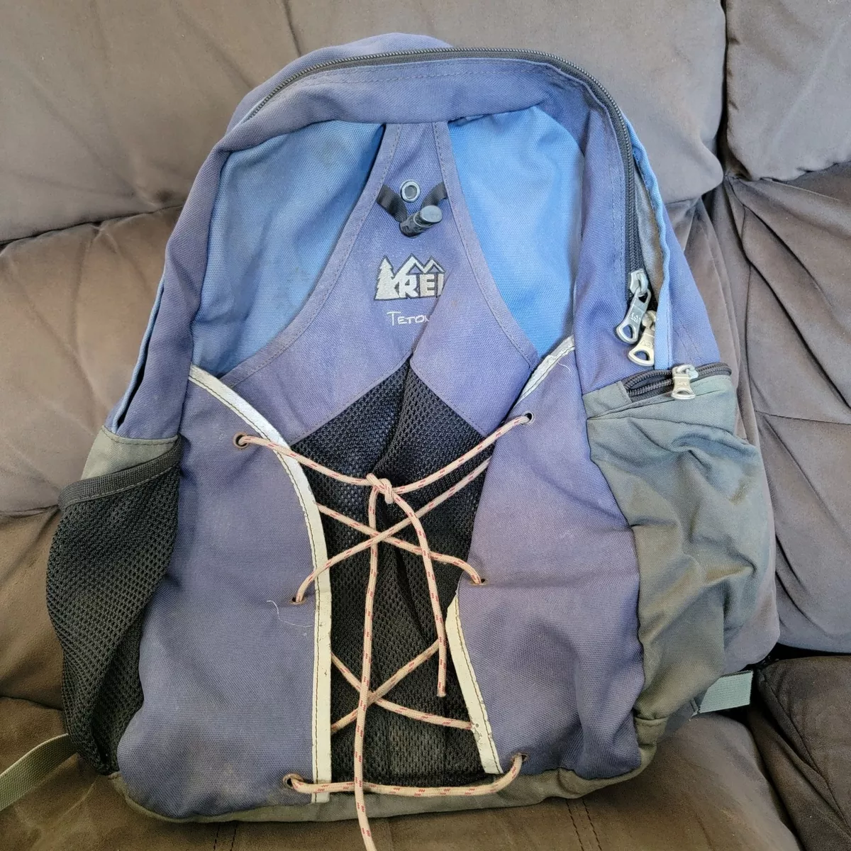 Aeo top hiker backpack