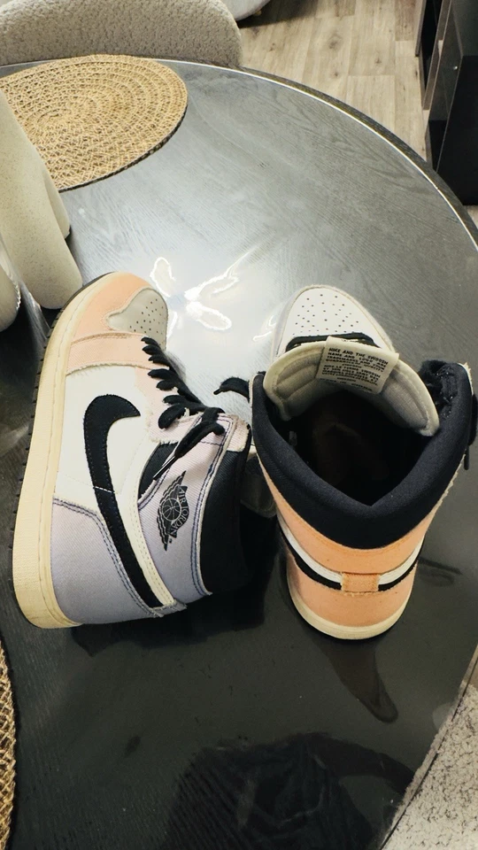 Nike Air Jordan 1 Mid, photo 1 sur 3