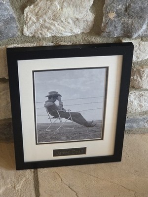 Framed Matted Picture Of Frank Worth's ''James Dean On The Set Of Giant''