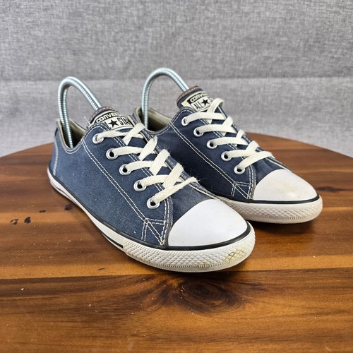 Zapatillas deportivas Converse All Star de caña baja para mujer talla 7 zapatos informales de lona azul - Imagen 2 de 14