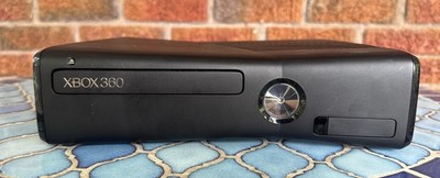 Microsoft Xbox 360 S 4GB Console - Black (1439)