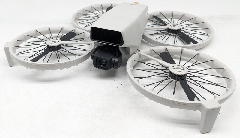 DJI Flip 4K/60fps Camera Drone with 3x Batteries, Charging Hub and Accessories .