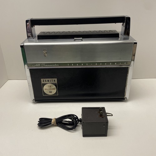 Vintage Zenith Royal 3000-1 Trans-Oceanic FM-AM Multiband Radio Parts Or Repair