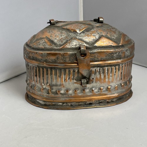 VTG Mixed Metal Treasure Box Copper Trinket Hinged Lid Turkey Soap 4"