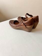 Clarks Women's Suede Leather Shoes, Tan Brown, Size 6, Heel 3"