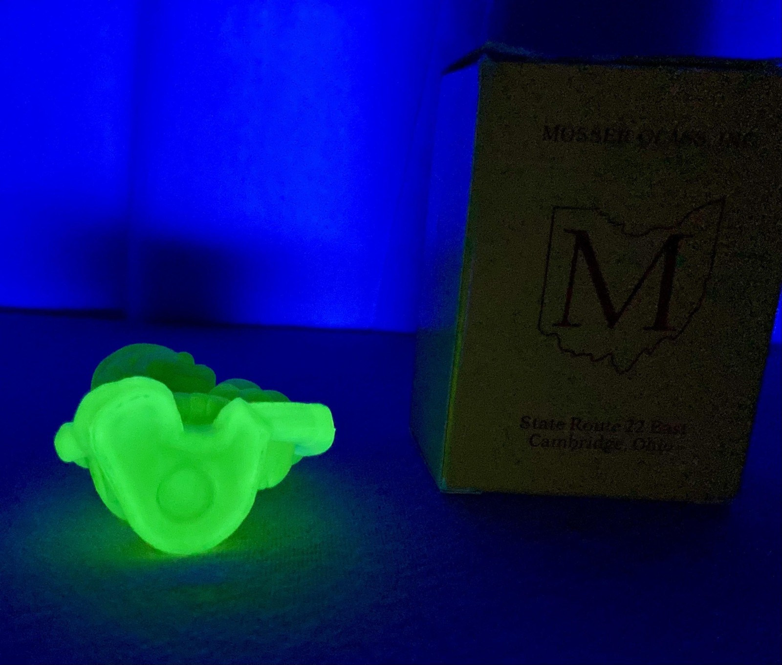 Mosser Glass Jiggs Clown Paperweight Vaseline Uranium Satin Yellow Glow Box Ohio