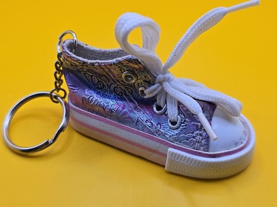 Schlüsselanhänger Schlüsselring - süß rosa lila glitzernd Sneaker Stiefel Schuh Converse-Stil
