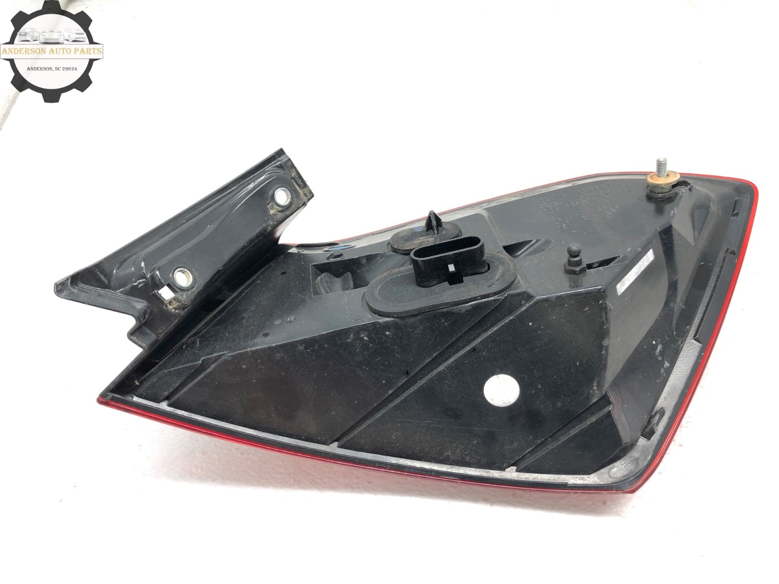 2014-2019 MASERATI GHIBLI LEFT DRIVER REAR OUTER TAILLIGHT OEM