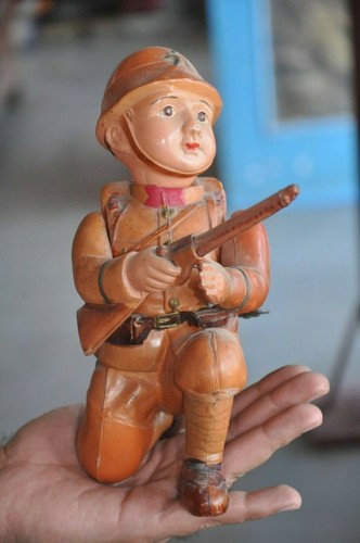 Jouet Mécanique Ancien – Soldat Armée Avec Pistolet – Litho Penny – Japon