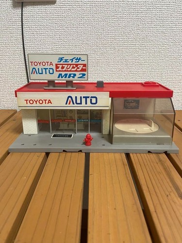 Tomica Town Toyota Auto 1st Gen Complete Loose No Box Made in Japan Rare Used - Picture 2 of 4