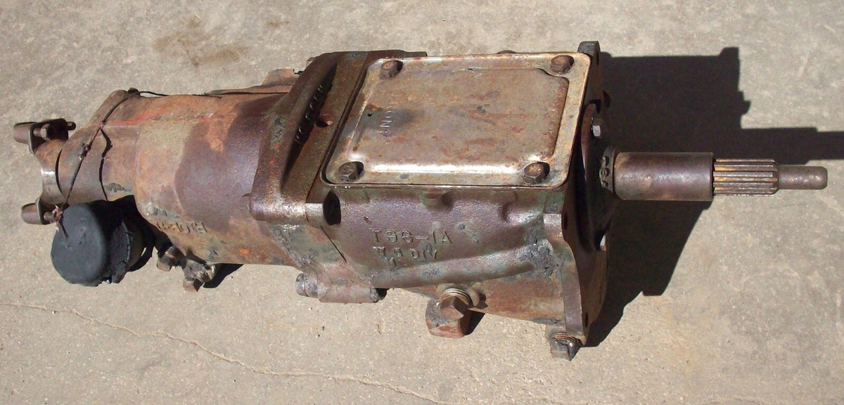 1946 - 1963 Jeep 3 Speed Overdrive T96-1A / R10B-1L 2WD Used