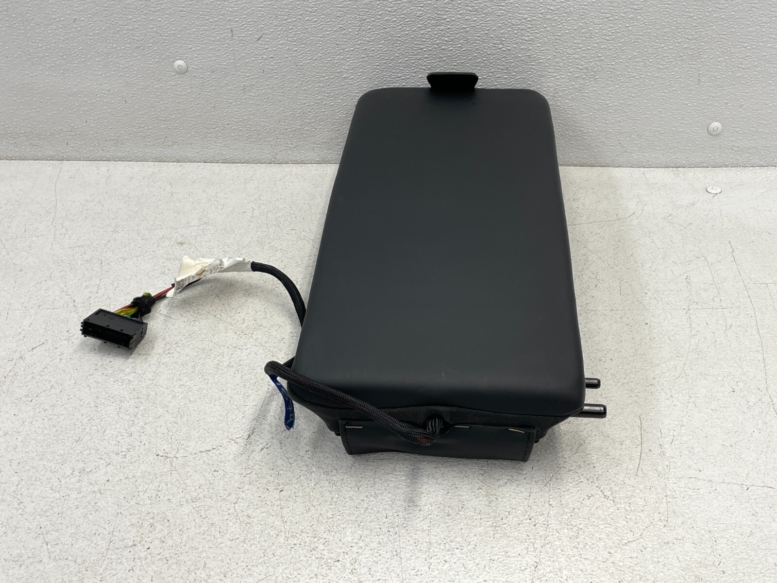 14-17 Maserati Quattroporte GTS Rear Seat Cupholder Armrest Lid Black 1574 OEM
