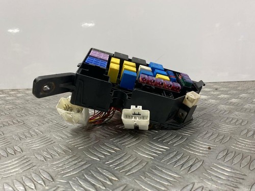 #52 HYUNDAI COUPE FUSE BOX - Picture 5 of 5