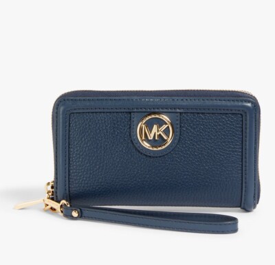 samira large pebbled smartphone wristlet