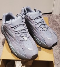 yeezy 700 hospital blue