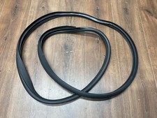 Mercedes-Benz E W213 2018 Vorne rechts Gummidichtung Tür vorne A2136970051 Mercedes-Benz E W213 2018 Vorne rechts Gummidichtung Tür vorne A2136970051