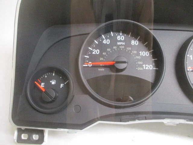 Jeep Compass Patriot 2011 2012 velocímetro Speedo Cluster MPH 27 K OEM LKQ Foto 2 de 4