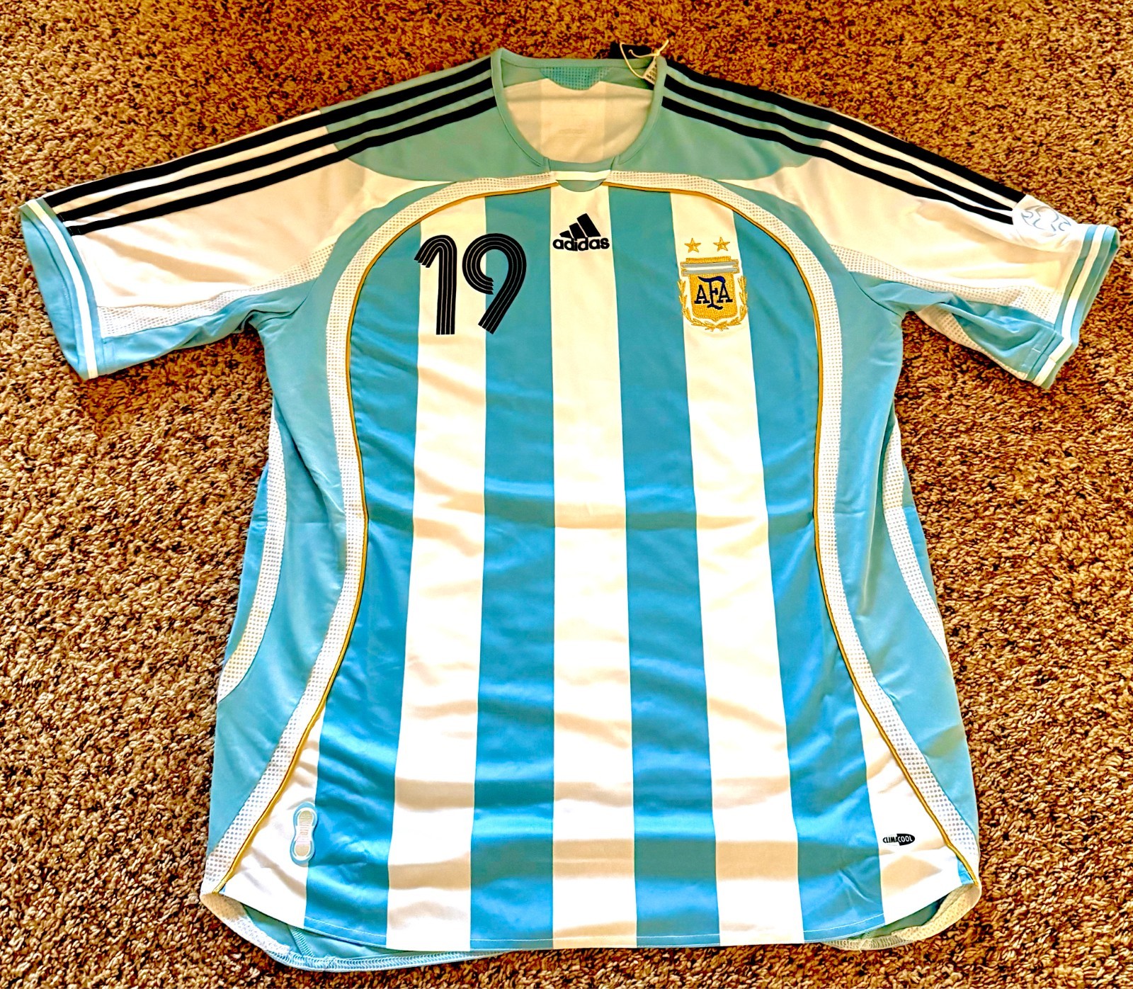 Brand New Original Argentina Messi World Cup 2006 Reissue - size L