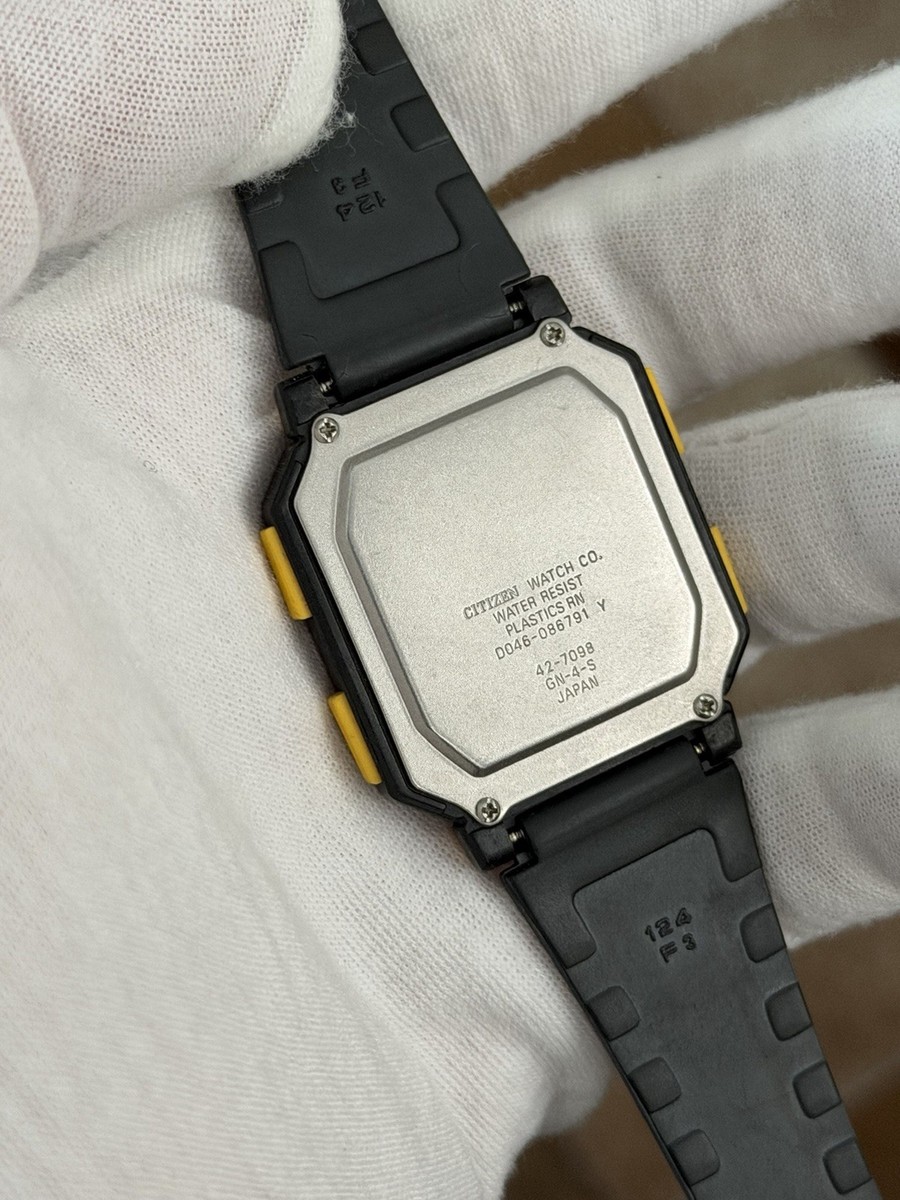 Rare Vintage Citizen D046 Men's Alarm Chronograph Digital Sports