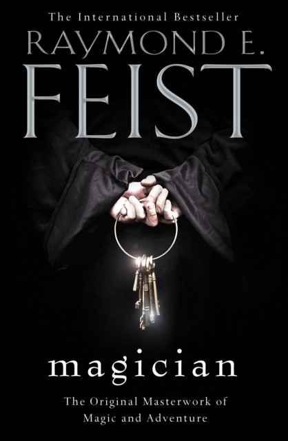 Magician by Raymond E. Feist (Paperback Book)