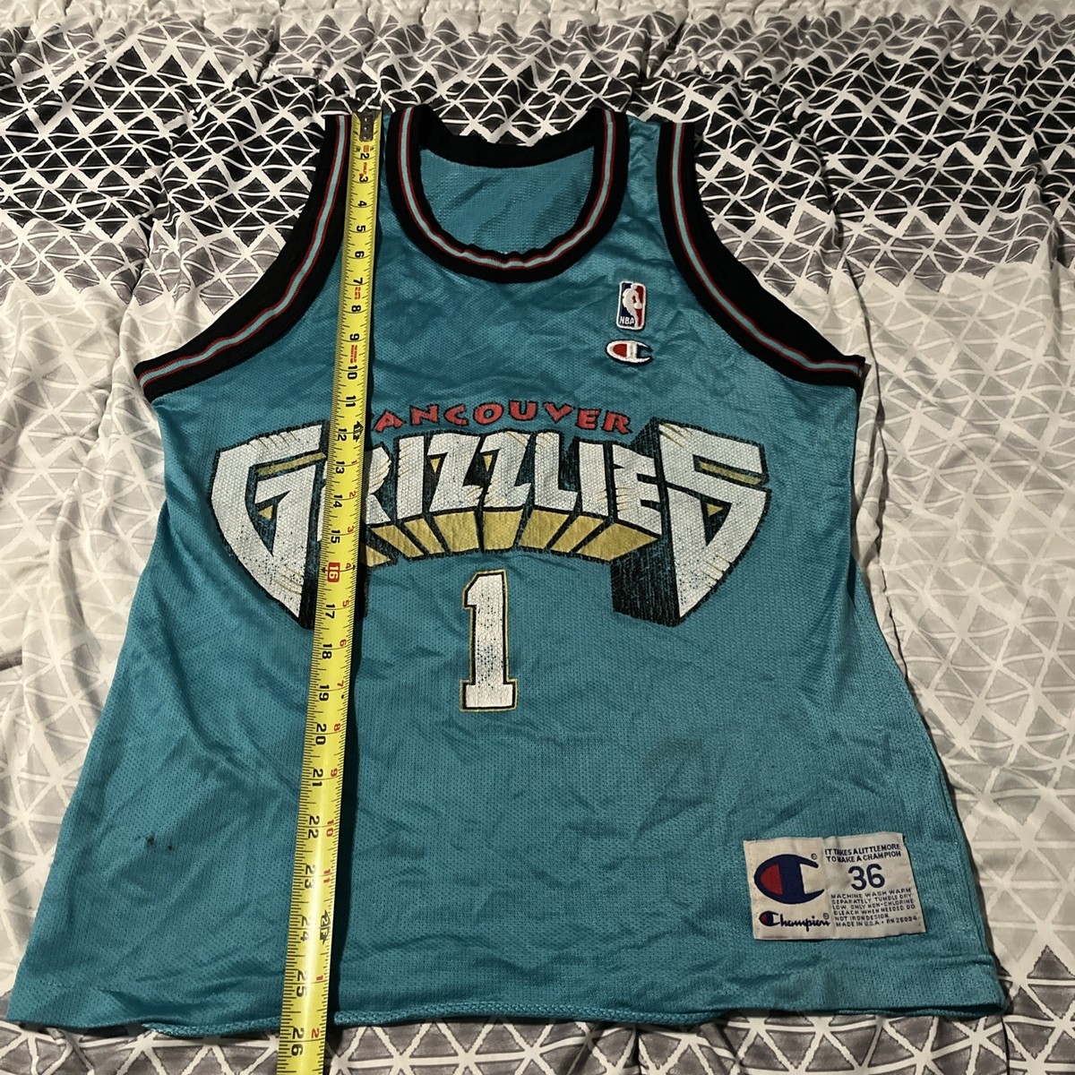 Vintage 90's Champions Vancouver Grizzlies Blank #1 Made USA Size