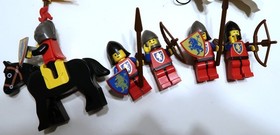 VINTAGE LEGO 6073 CASTLE ARMOR LION FALCON KNIGHTS 1984 SET W/ INSTRUCTIONS LOT