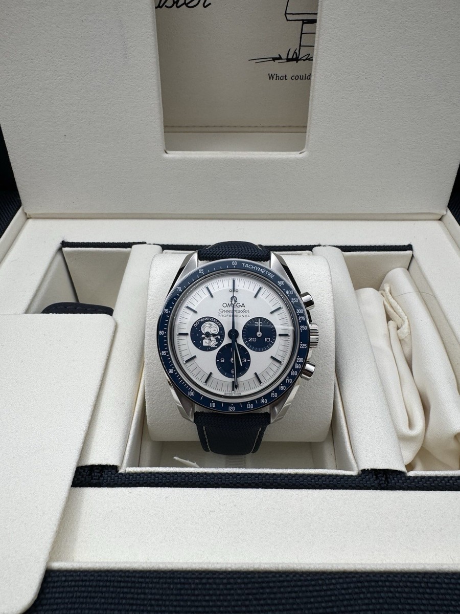 2026 Omega Speedmaster SILVER SNOOPY AWARD BLUE 310.32.42.50