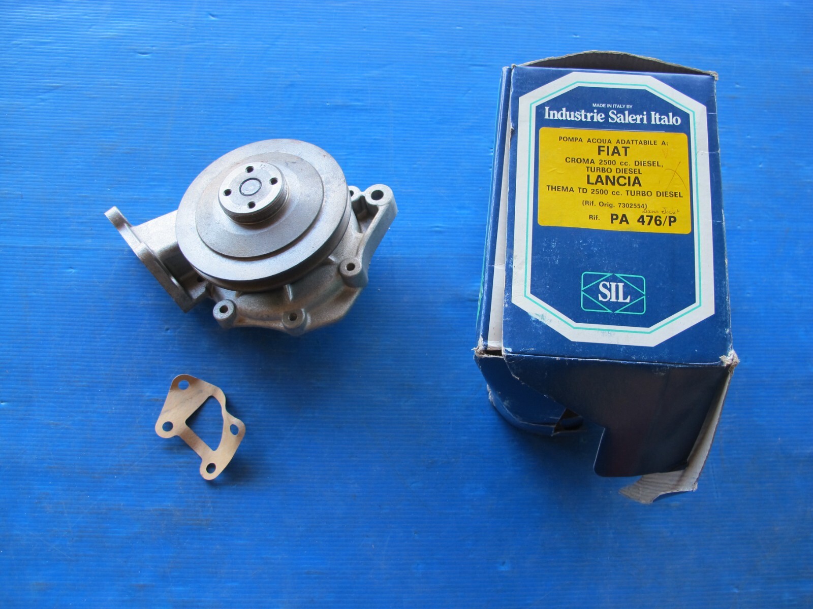 Pompe à eau Saleri pour Fiat Croma TD et Lancia Thema 2.5TD