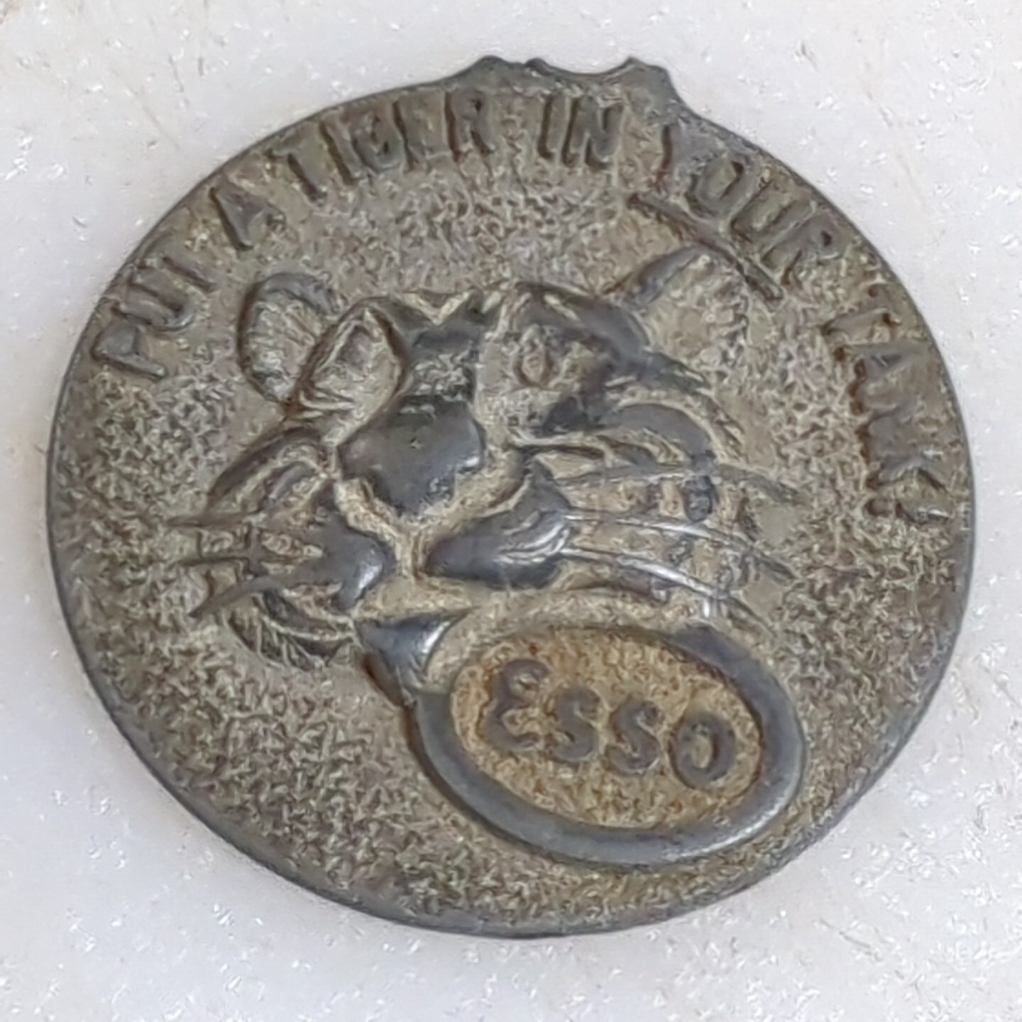 Vtg Esso Oil & Gas Company Put A Tiger In Your Tank Key Ring Gas Station Service