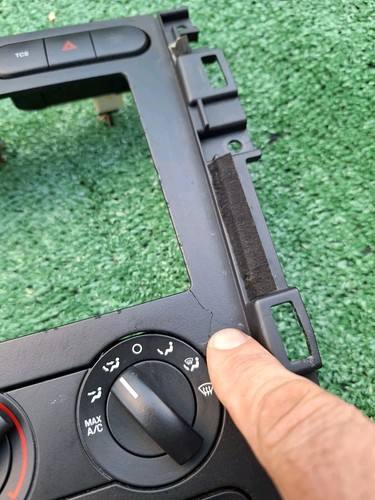 2005-2009 Ford Mustang Ac Heater Climate Control Bezel Trim 05-09 READ AUCTION! - Picture 3 of 6